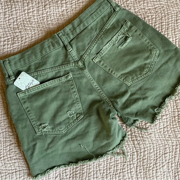 Free People🌱Green High Waisted Shorts - Picture 5 of 6
